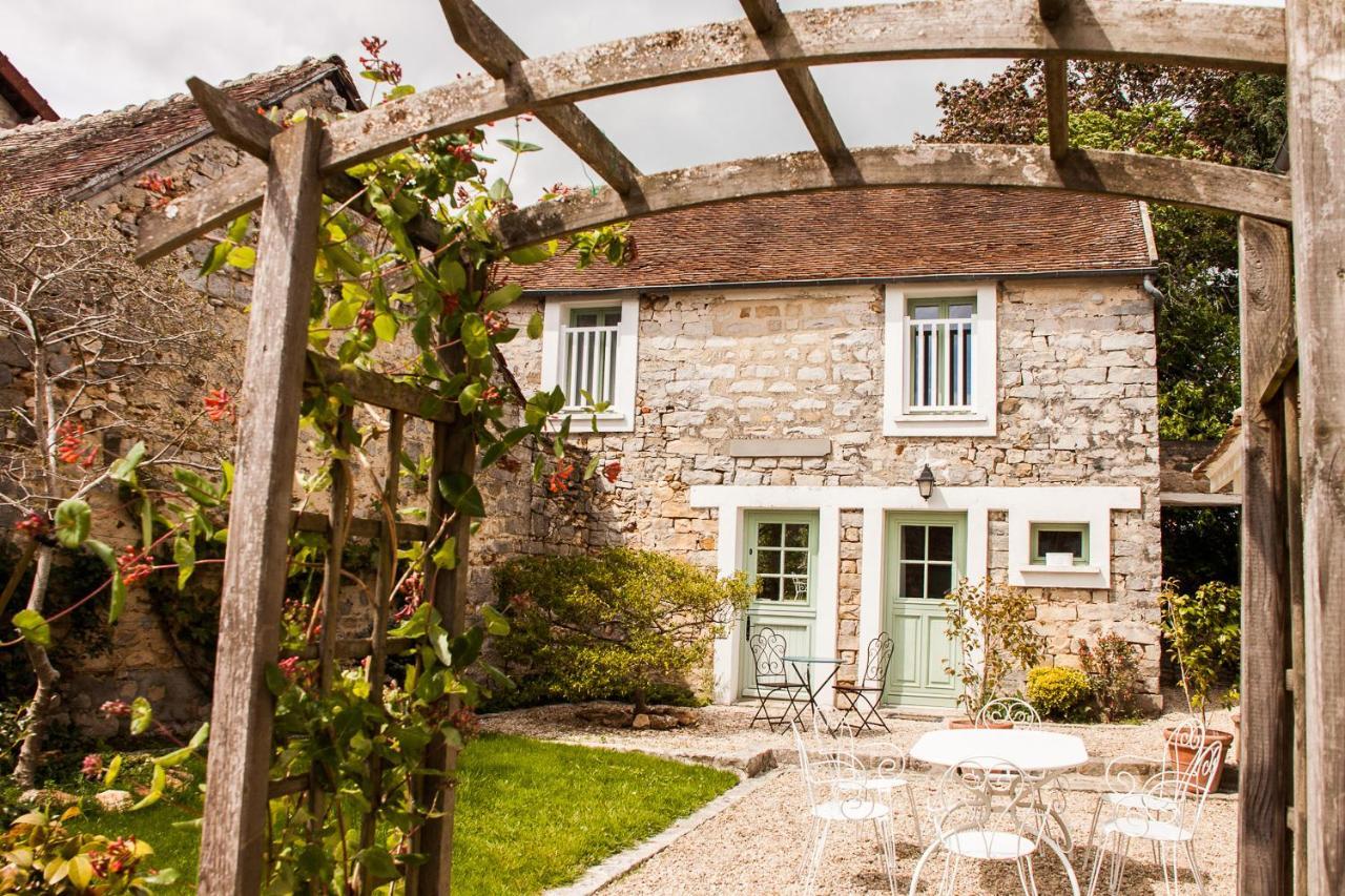 Gîtes Isatis Arbonne Extérieur photo